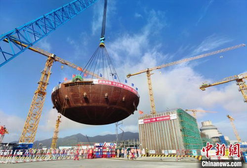 重達(dá)660噸 浙江三門核電4號(hào)機(jī)組 大鍋 順利吊裝
