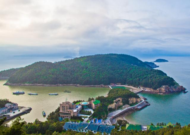浙江臺州代管的一個&ldquo;百強縣&rdquo;,是省內第二大島,擁有大鹿島景區